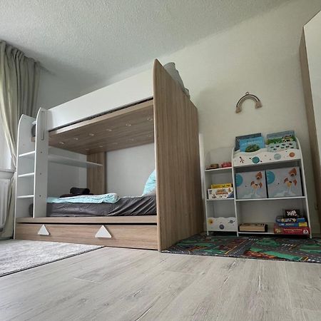 Neu Familienfreundliche Fewo In Seennaehe Im Leipziger Sueden Markkleeberg Eksteriør bilde